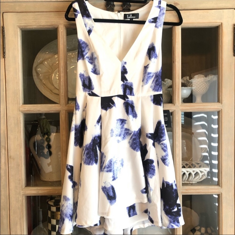 Lulu’s Seeing Chic Blue & White Skater Dress. NWT - Picture 4 of 4